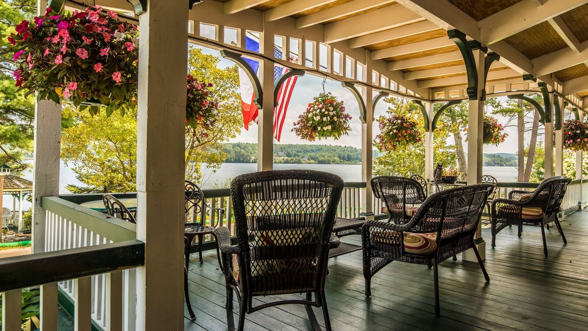 Laconia Bed & Breakfast | The Lake House at Ferry Point