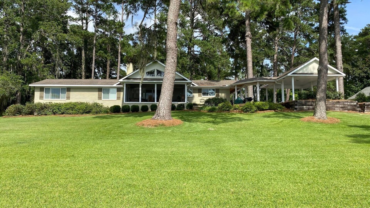 Cordele House | The Lake House