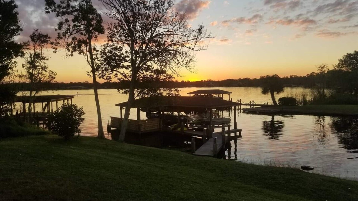 Wekiva Springs House | The lakefront Brantley House
