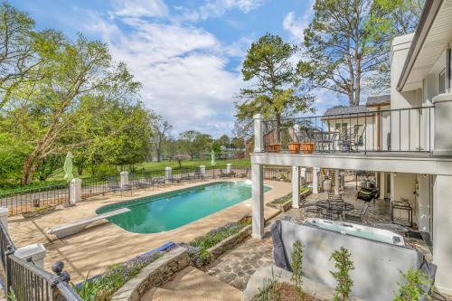 Hendersonville House | The Lakehouse