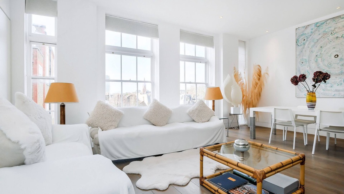 St. Mary's Park Apartment | The Lanterns | Pro-Managed