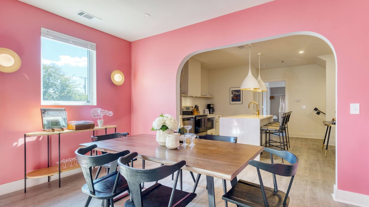 Five Points House | The Last Rodeo | Bachelorette Retreat | Sleeps 36 | 5 Mins to Broadway