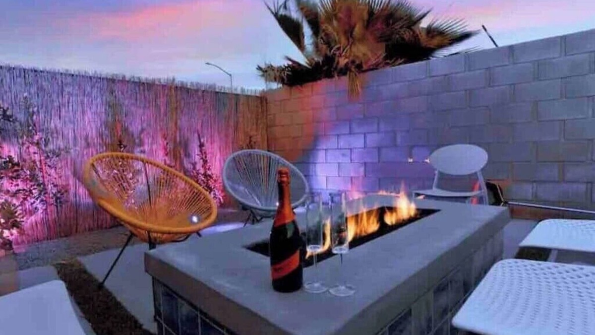 Indio House | The Lavender Lounge and Oasis