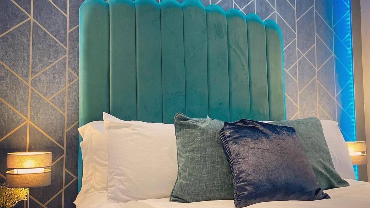 Bradford Apartment | The Law House By The Opulence - Free City Centre Parking