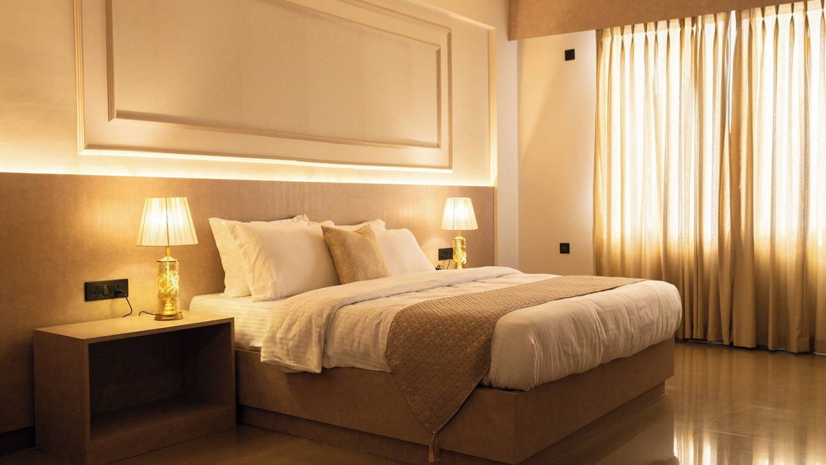 Henima Hotel | The Layover Hotel