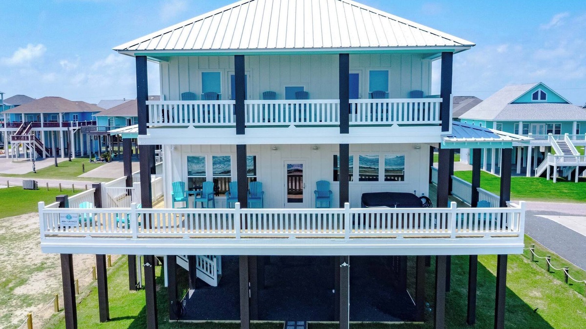 Port Bolivar House | The Lazy Turtle, Beachfront