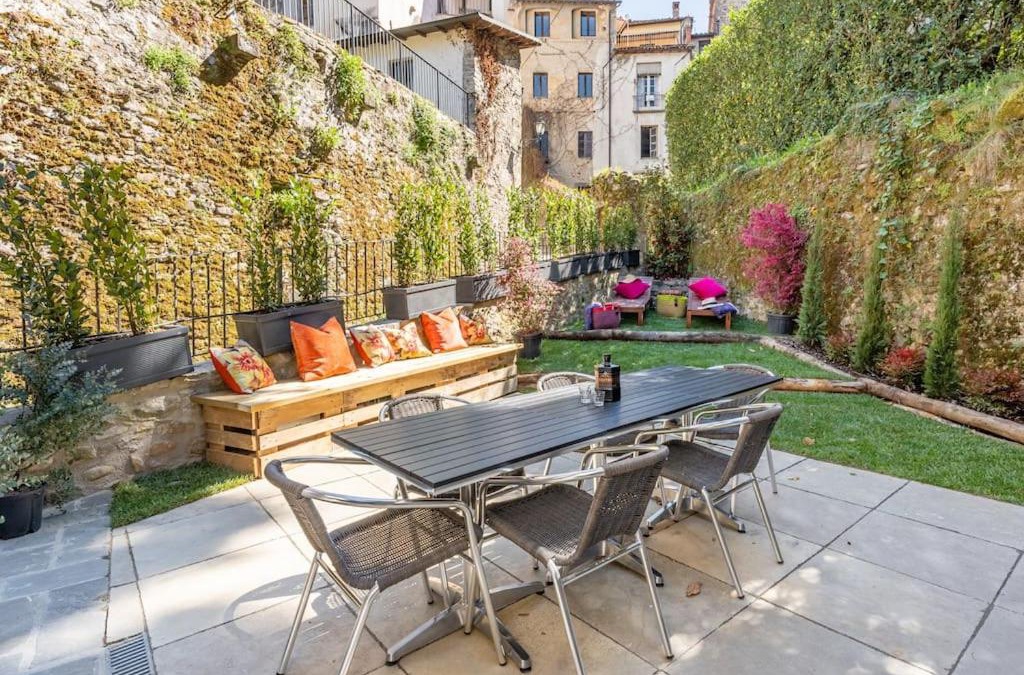 Mologno Villa | The Liberties - Luxury Villa in Barga Old Town