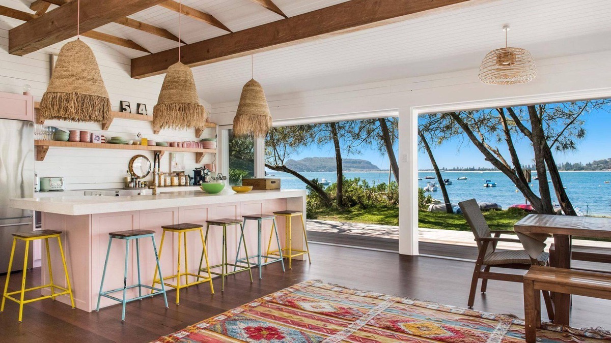 Great Mackerel Beach House | THE LIGHTHOUSE by Palm Beach Holiday Rentals