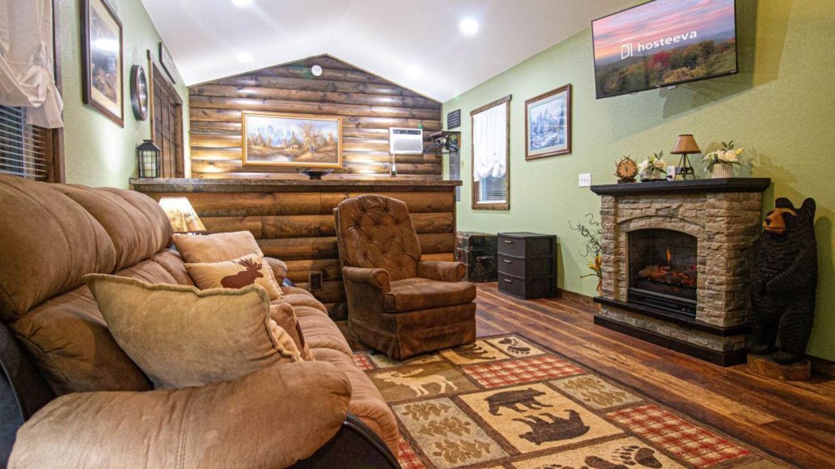 Robbinsville Cabin | The Lil House