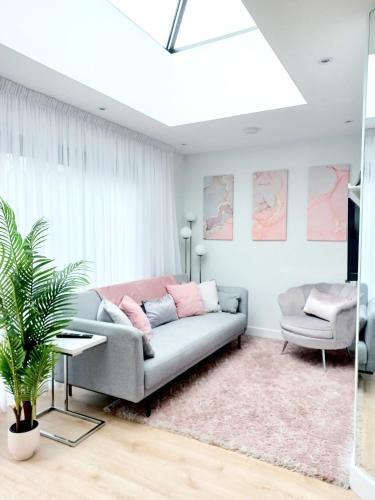 Swalecliffe House | 'The Limes' - Air-Con Two Double Bedroom Holiday House with Private Garden