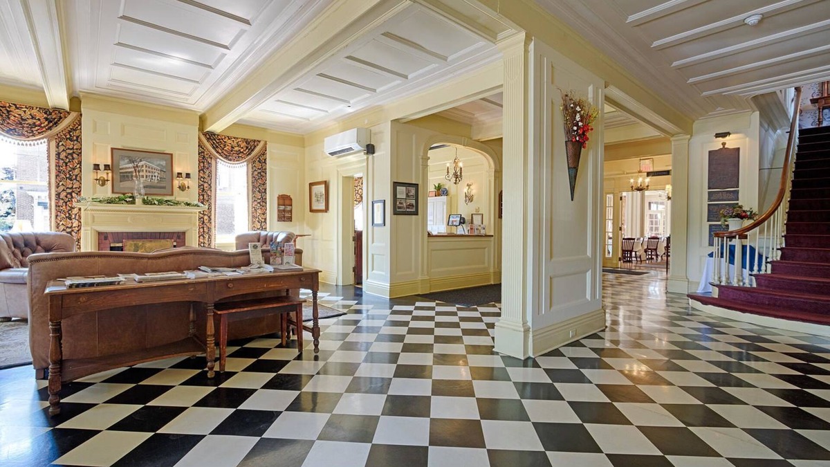 Cazenovia Hotel | The Lincklaen House