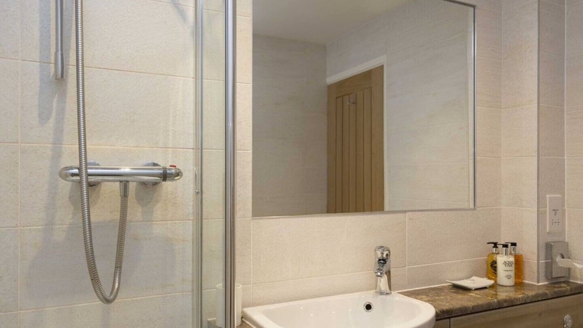 Westleigh Apartment | The Linhay Sleeps 2 (1 Bedroom)