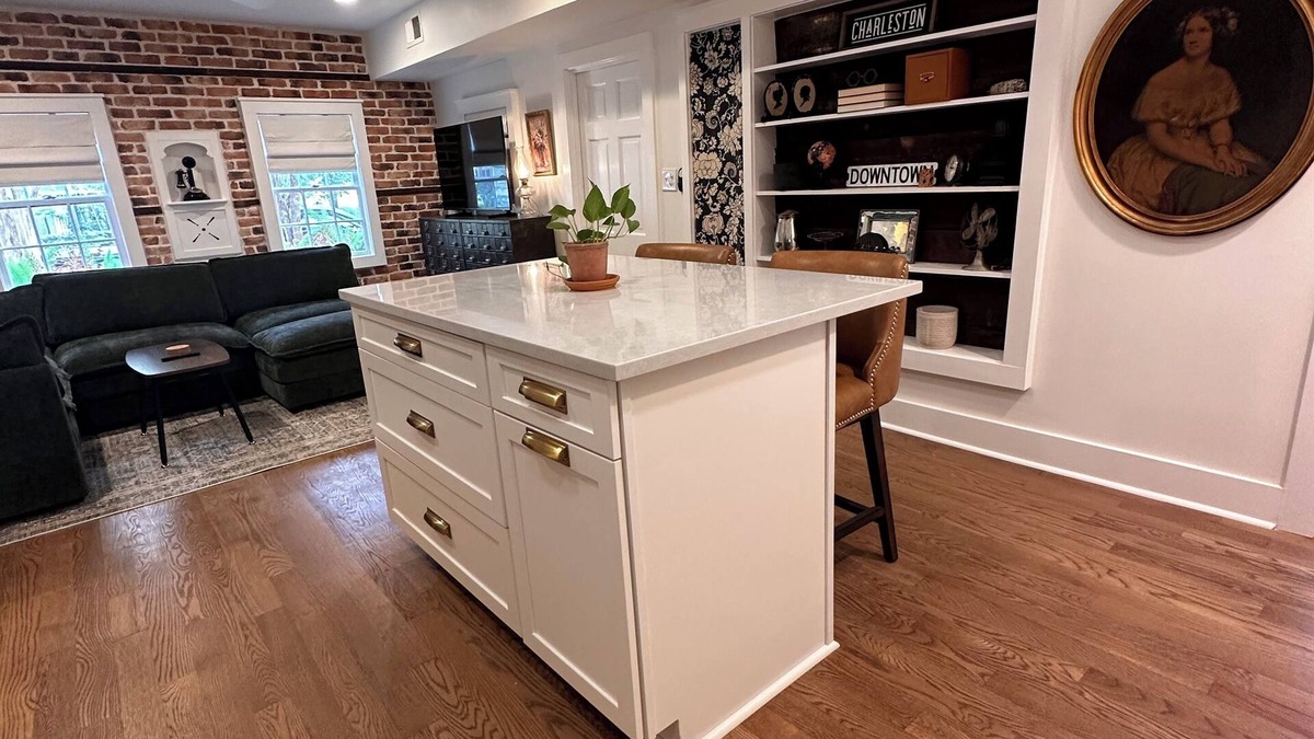 Downtown Charleston House | The Little Charleston Library