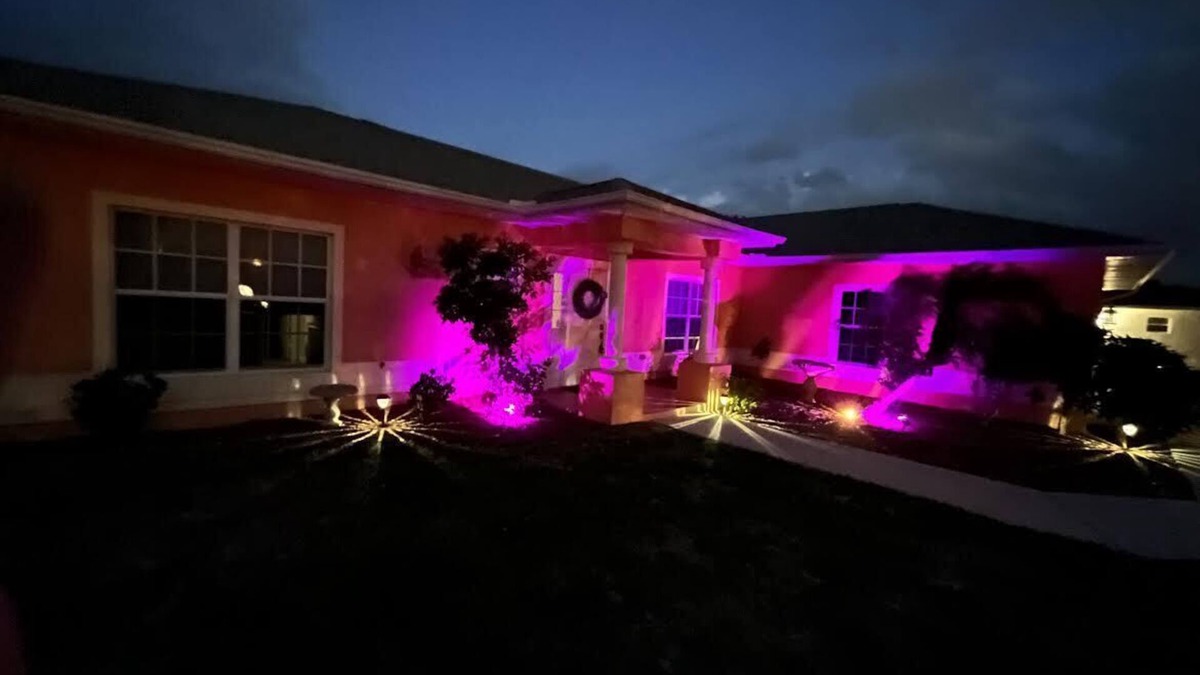 Joel House | The Little Coconut Flower. Enjoy serene Florida time with friends, and family .