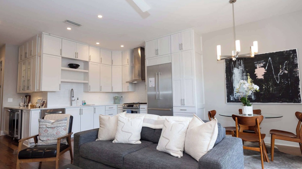 Oxford Condo | The Little Easy by Apex Short Term Stays
