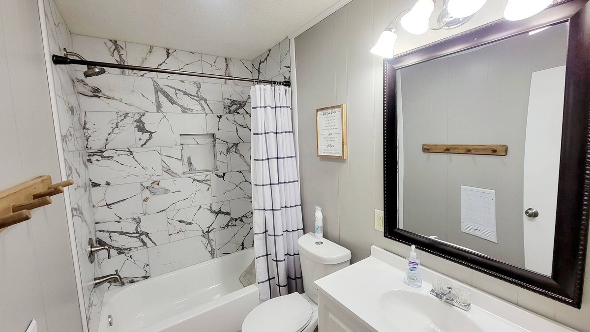 Tunnel Hill Condo | The little place convenient to Dalton, Chattanooga and Ringgold!