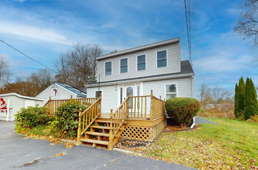 Wells House | The Lobster Claw