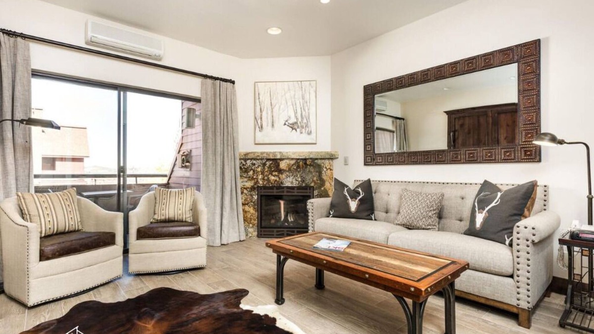 North Park City Condo | The Lodge at Mountain Village | Gorgeous Ski-In/Ski-Out Condo | A Nestique Property