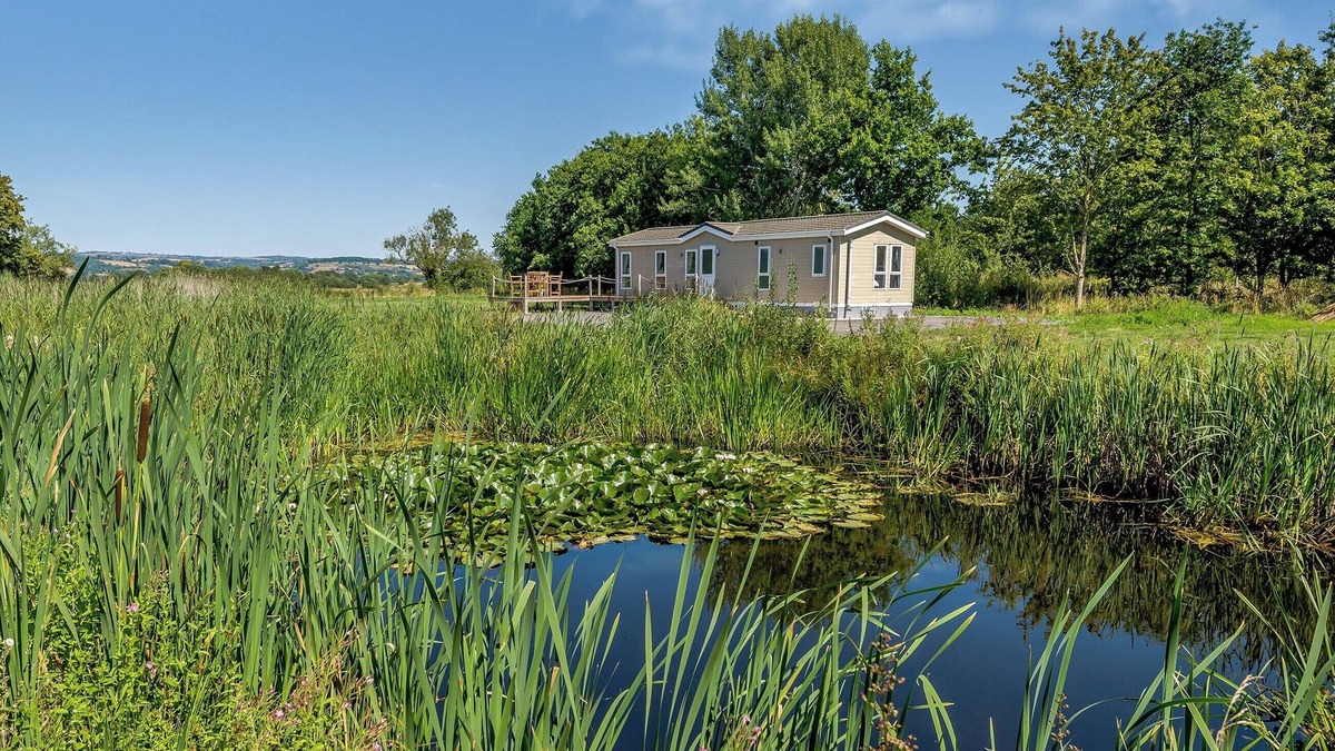 Glastonbury Cottage | The Lodge at Newmeads Farm