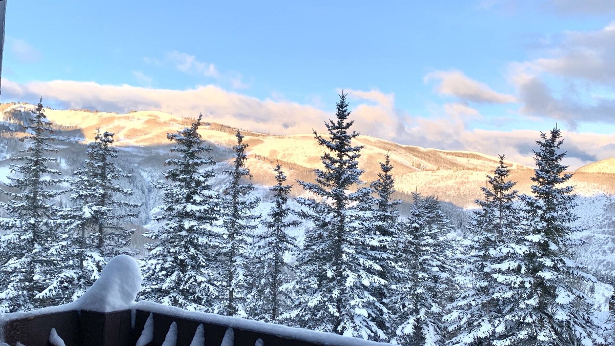 Deer Valley Condo | The Lodge at Ridgepoint-Ski Out Access to Deer Valley Slopes!Walk to Silver Lake