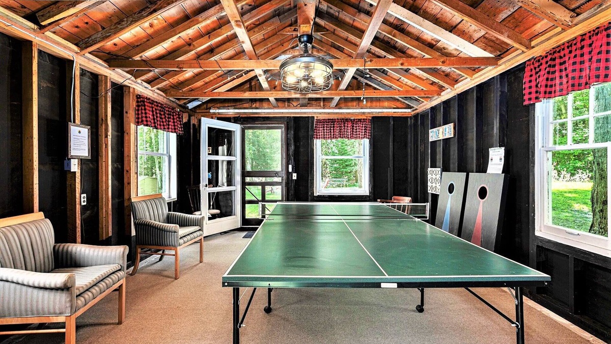 Cheboygan Cabin | The Lodge near Mullett Lake