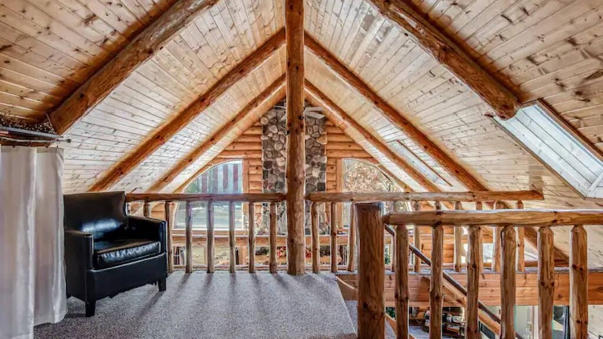 New Lisbon Cabin | The Lodge - New Lisbon Cabin