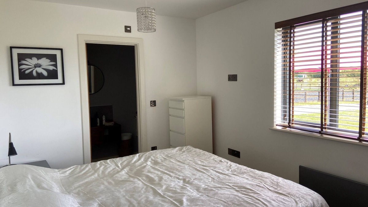 Ryde Cabin | The Lodge, Ravens Oak Farm, Ryde