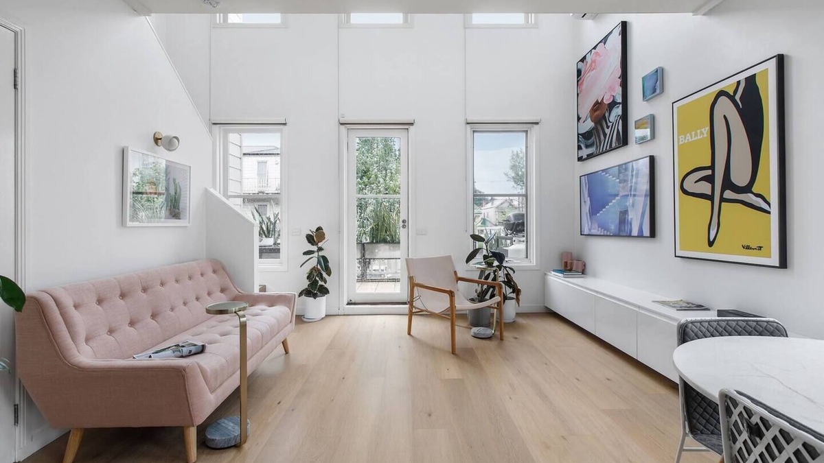Kensington Apartment | The Loft A Chic City fringe Balcony Hideaway