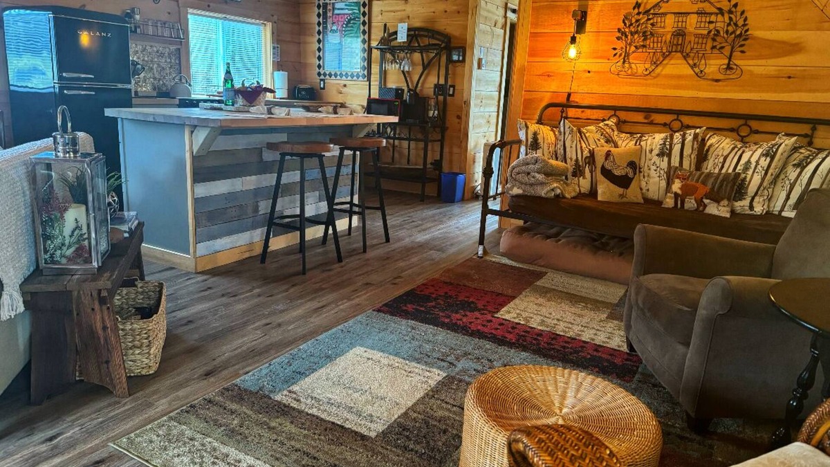 Prattsville Apartment | The Loft at Bearpen Mountain-Ski, Hike, Snowmobile!