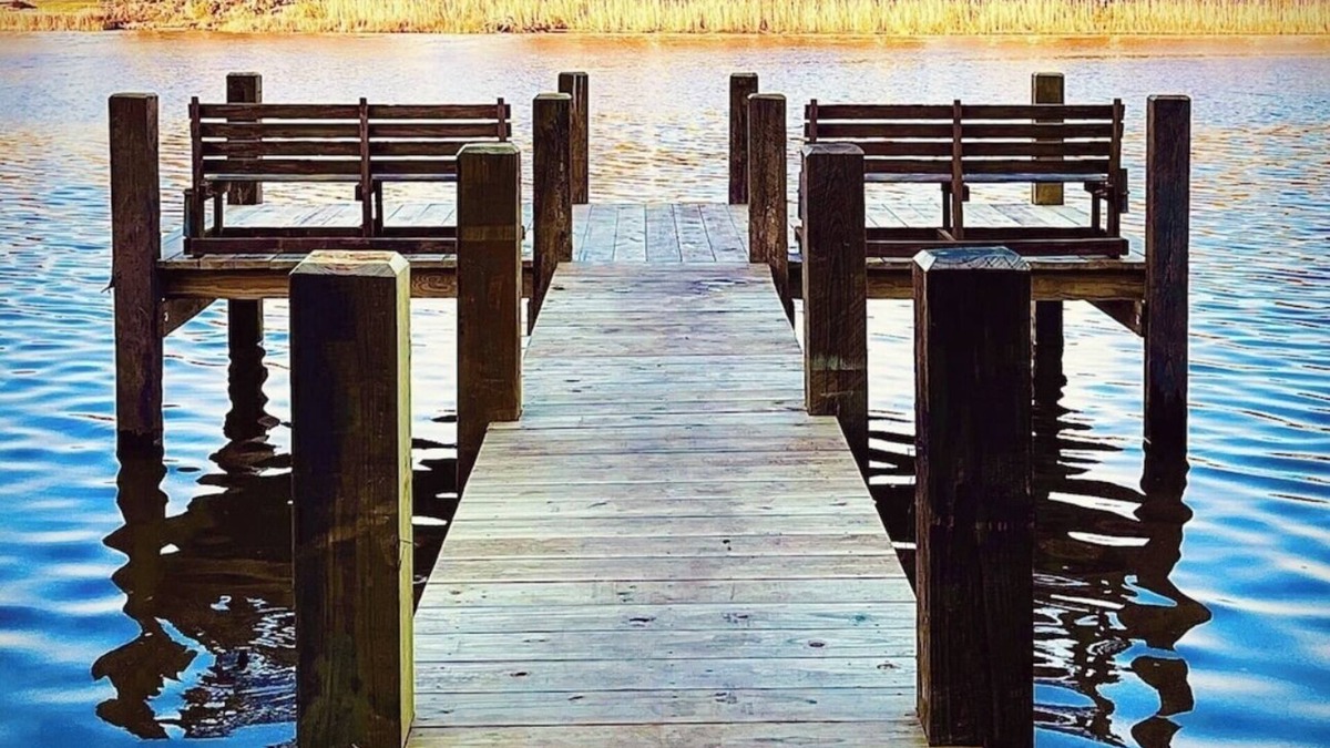 Brazoria House | The Lone Oak River Retreat on The San Bernard River - Fisherman's Paradise!