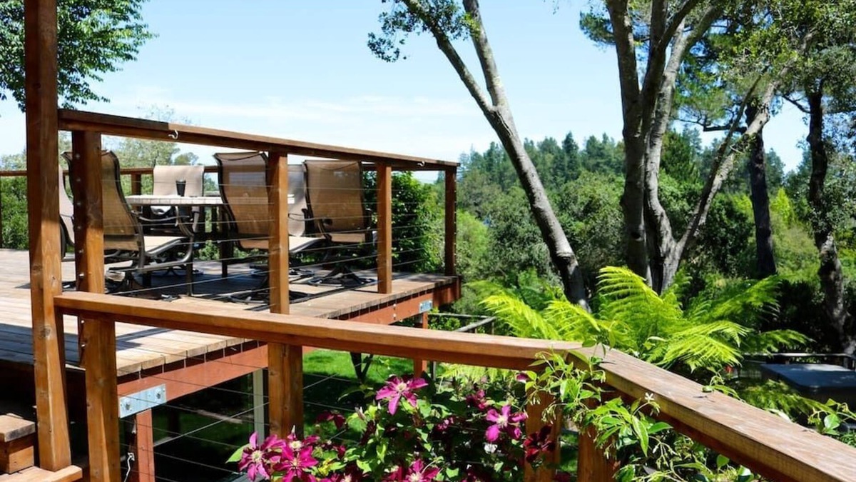 Sebastopol Villa | The Lone Palm - Wine Country Retreat and Offsite