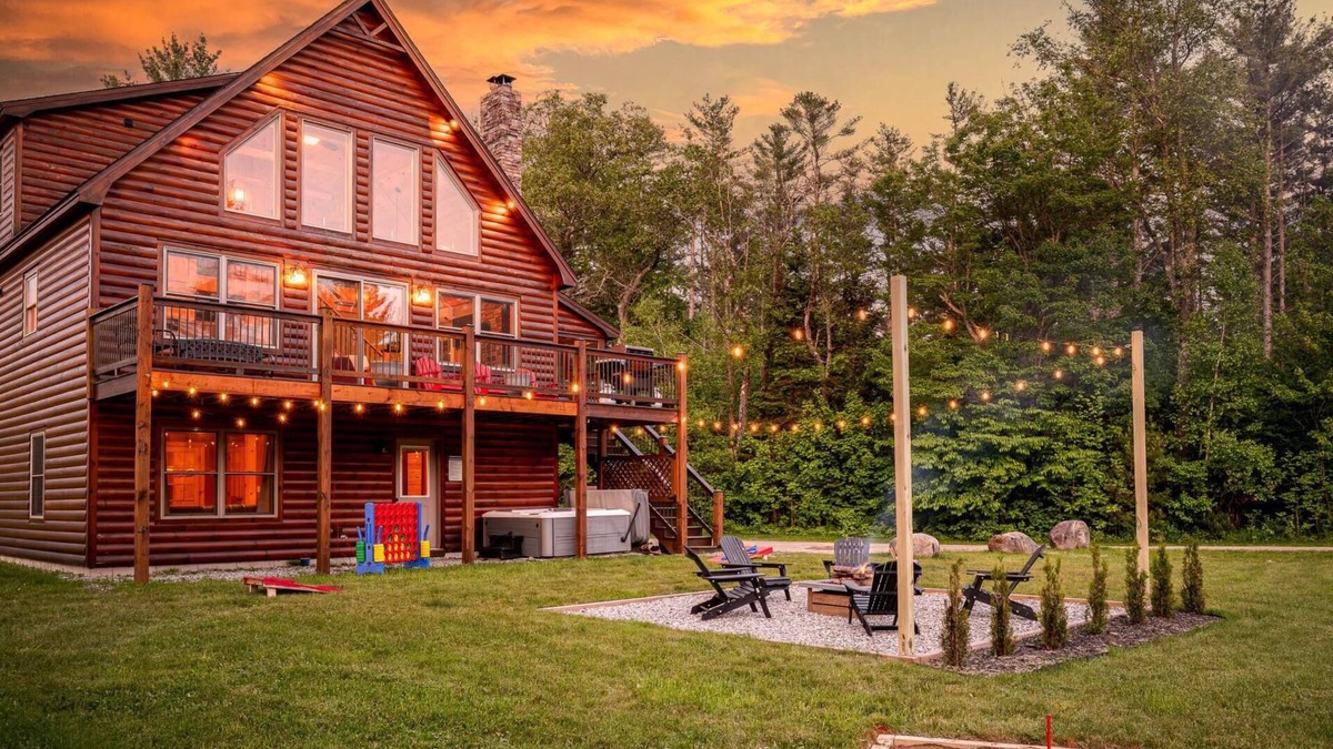 Sunday River Area Ski Chalet | The Lone Star- Hot Tub, AC, Pool Table
