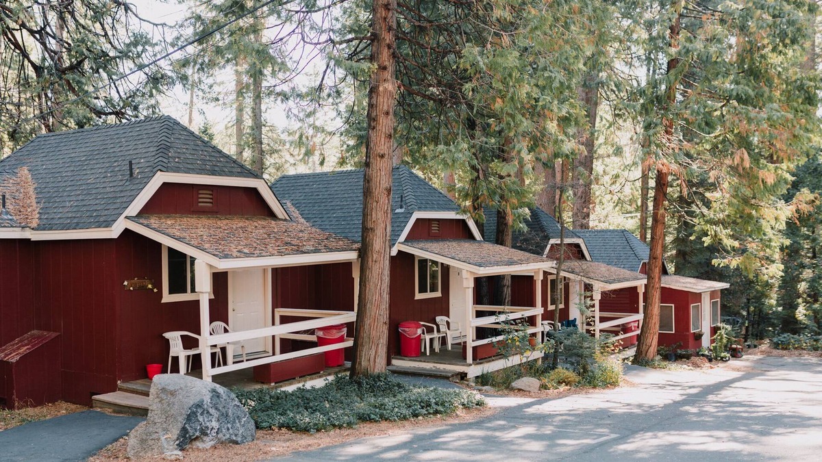Long Barn Cabin | The Long Barn Lodge - Standard Cabins
