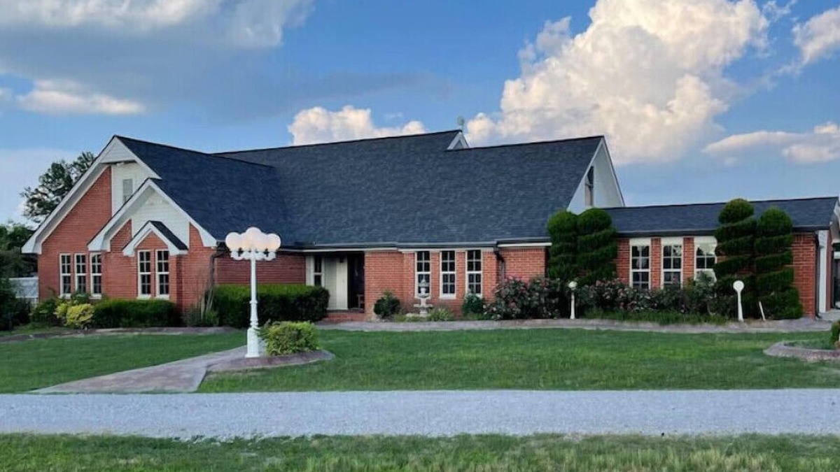 Hoyt House | The Longhorn Ranch