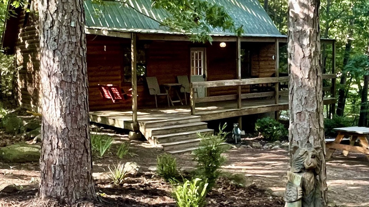 Clinton Cabin | The Lookout Cabin on Greers Ferry Lake
