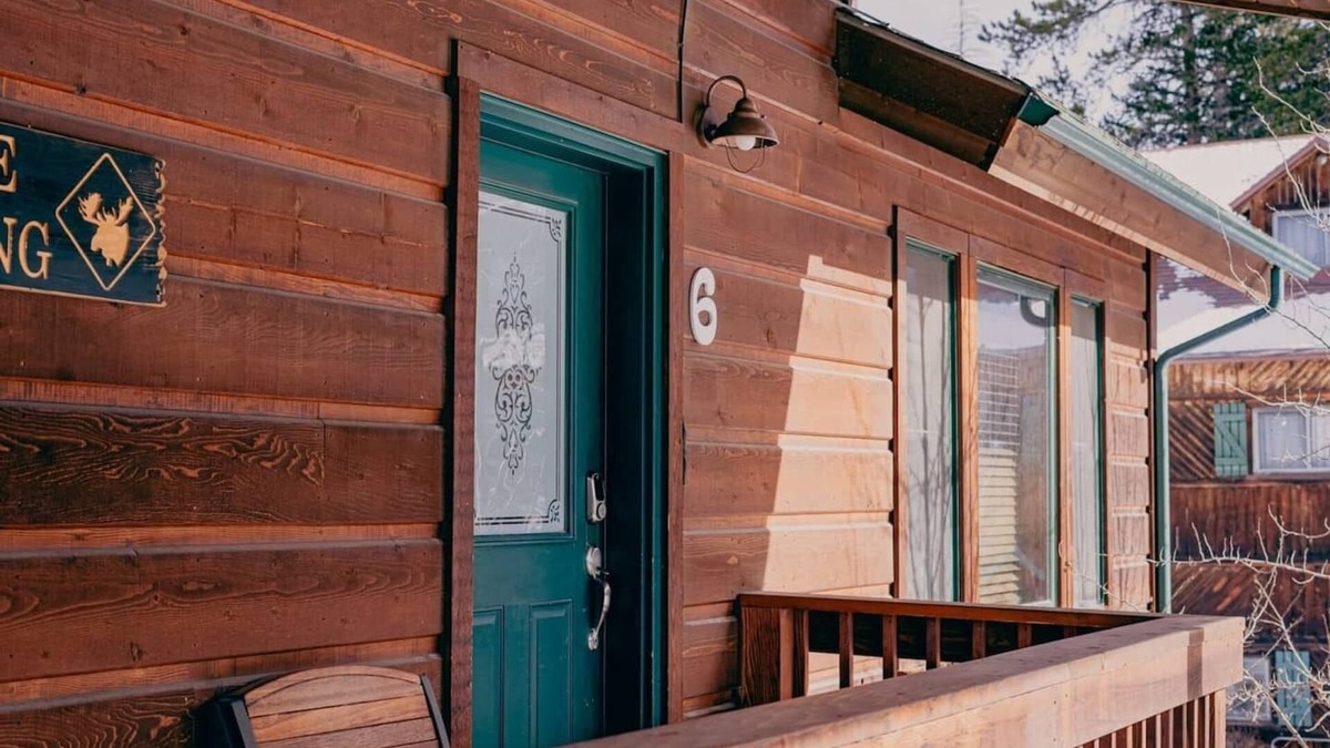 Grand Lake Condo | The Loose Moose Lodge #6 at Downtown Grand Lake near RMNP Entrance