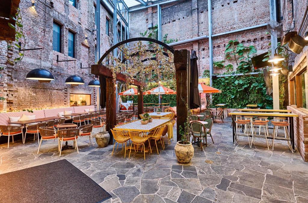 Newcastle Hotel | The Lucky Hotel