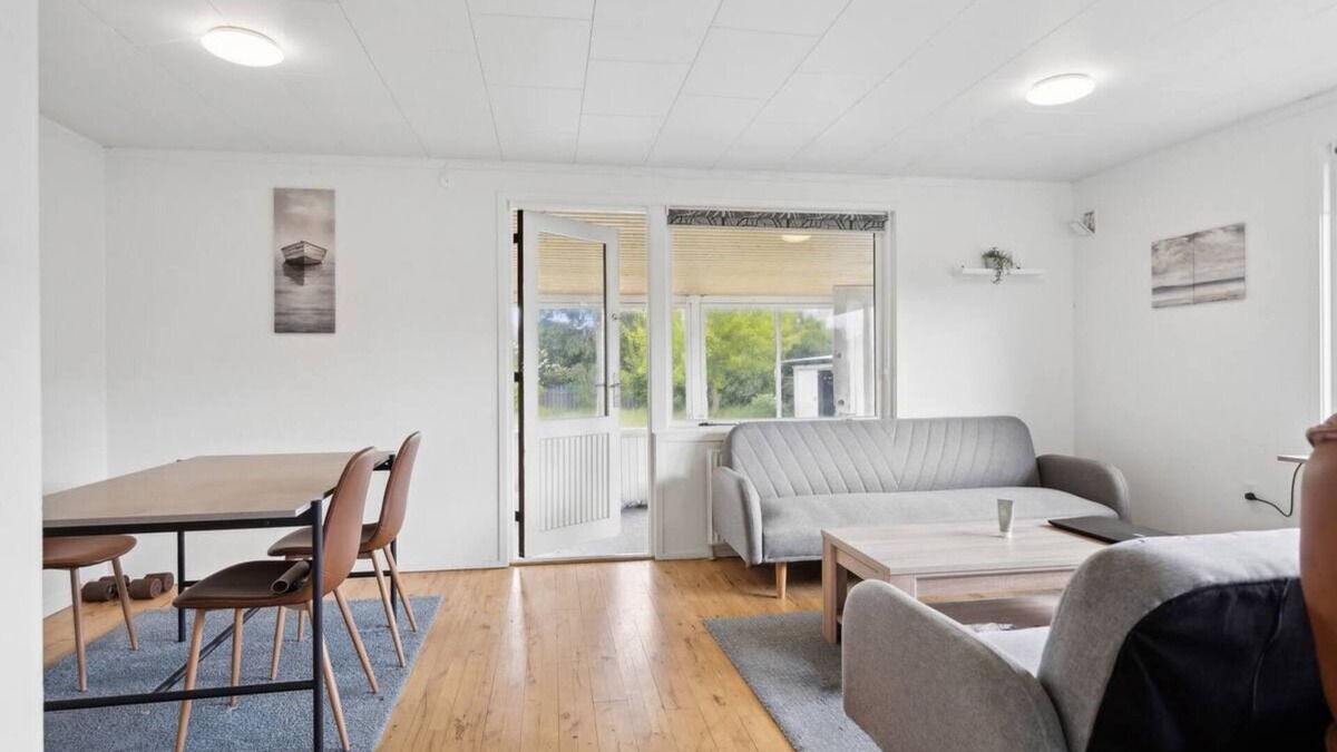 Odense House | The Lucky Peer – 4BR House with Free Parking, Netflix & WiFi