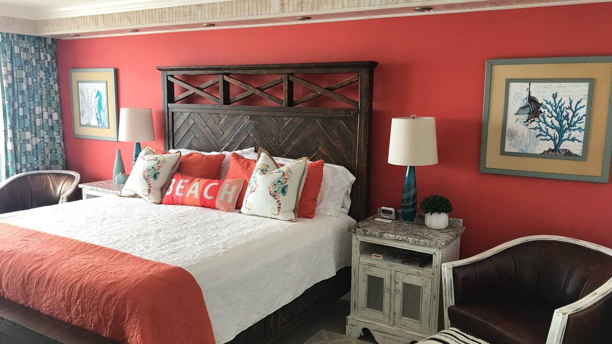 Myrtle Beach Condo | The Luv Shack- Oceanfront Romantic Couples Suite, Fireplace, Walk In shower