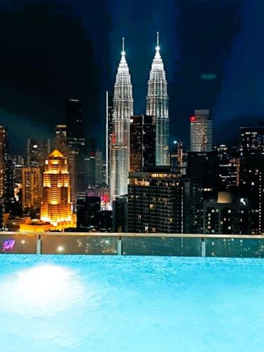 Kuala Lumpur City Centre Apartment | The Luxe & Colony Infinitum KLCC by CoupleStay