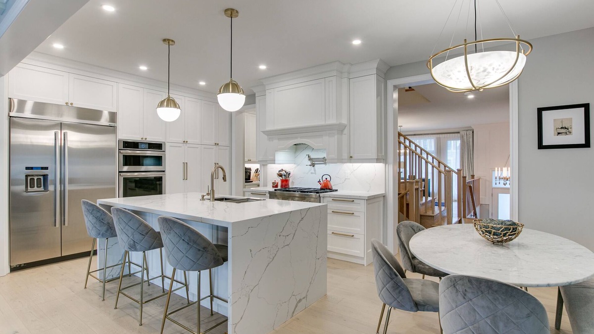Etobicoke House | The Luxe Haven Retreat-5star experience 3br