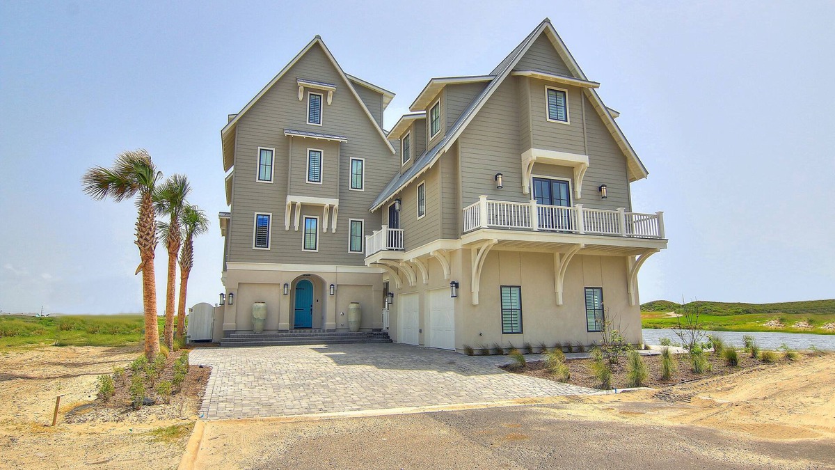 Port Aransas House | The Luxe Lookout - Private Pool & Breathtaking Beach Views