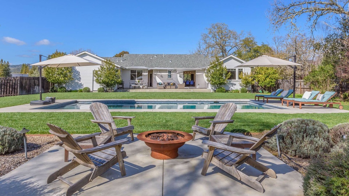 Sonoma House | The MacArthur House ~ The Ultimate Wine Country Escape!