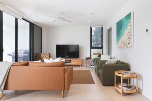 Palm Beach Apartment | The Magnolia Palms