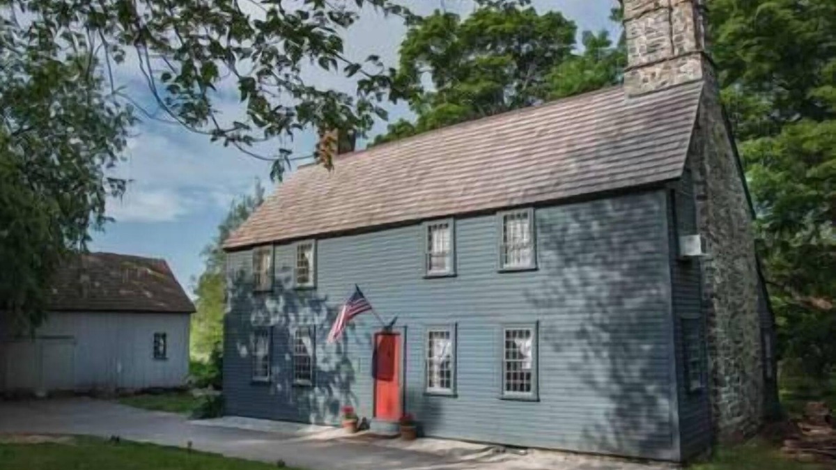 Cranston House | The Major Thomas Fenner House: An Historic Retreat