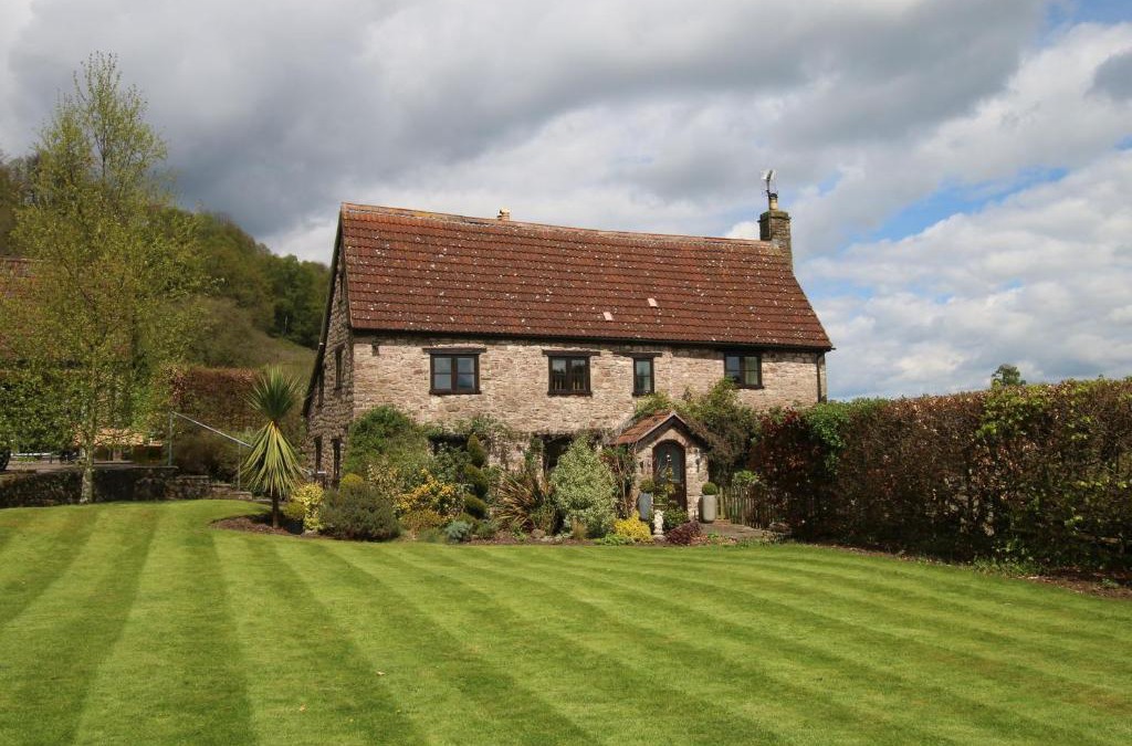 Cinderford House | The Manor