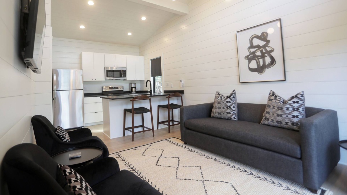 Shell Knob Cottage | The Manor with Boat Dock at Rod N Reel Resort