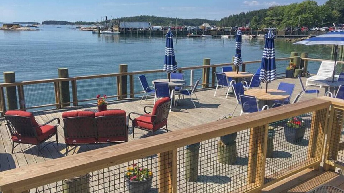 Stonington Hotel | The Mary Day - Inn on the Harbor