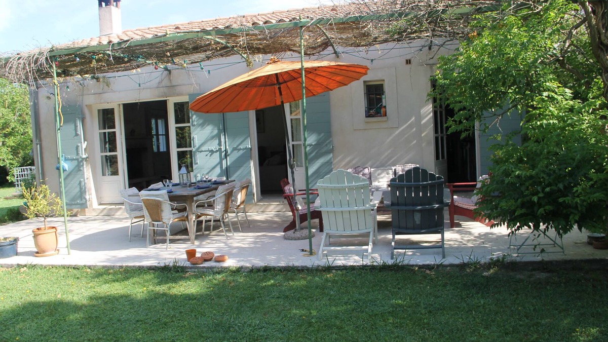 Chateaurenard Villa | THE MAS DU PLANTIER NEAR THE ALPILLES, AVIGNON, SAINT REMY DE PROVENCE
