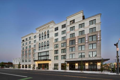 Midtown Hotel | The Memphian, a Tribute Portfolio Hotel